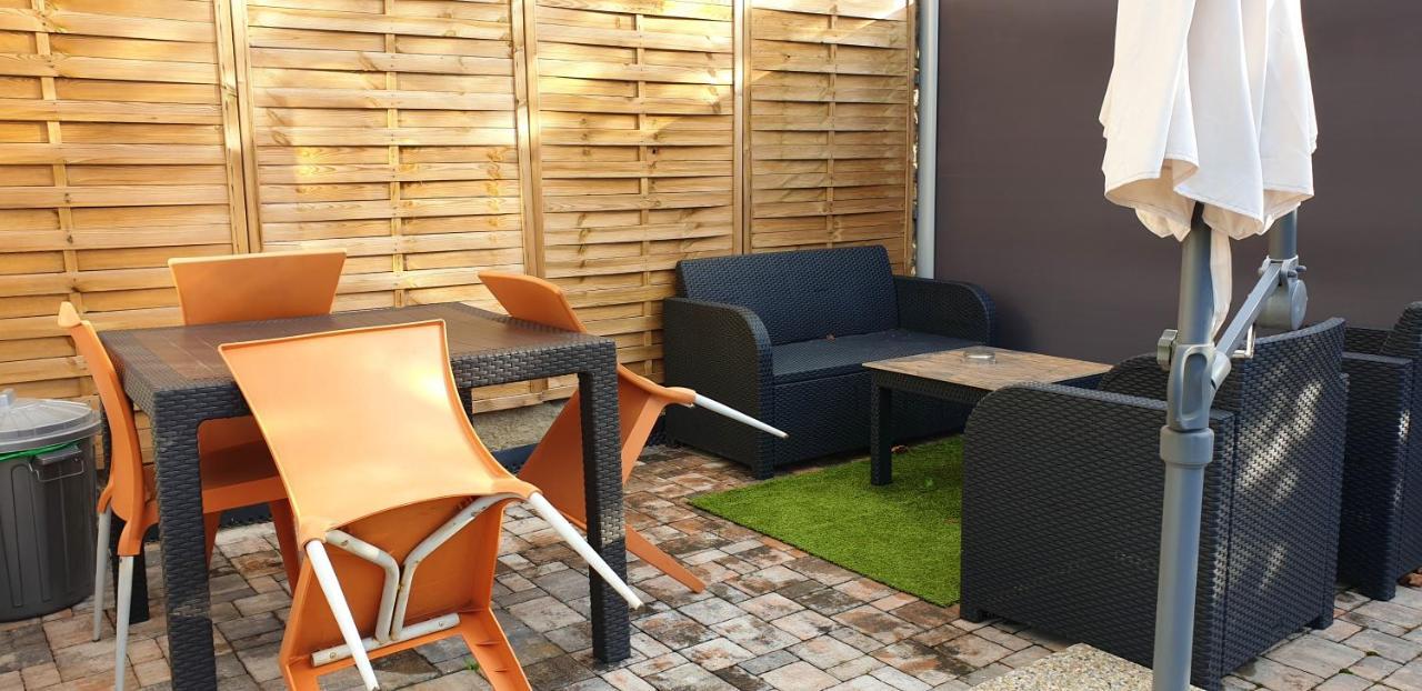 2 Bedrooms House With Enclosed Garden And Wifi At Slezska Ostrava Dış mekan fotoğraf