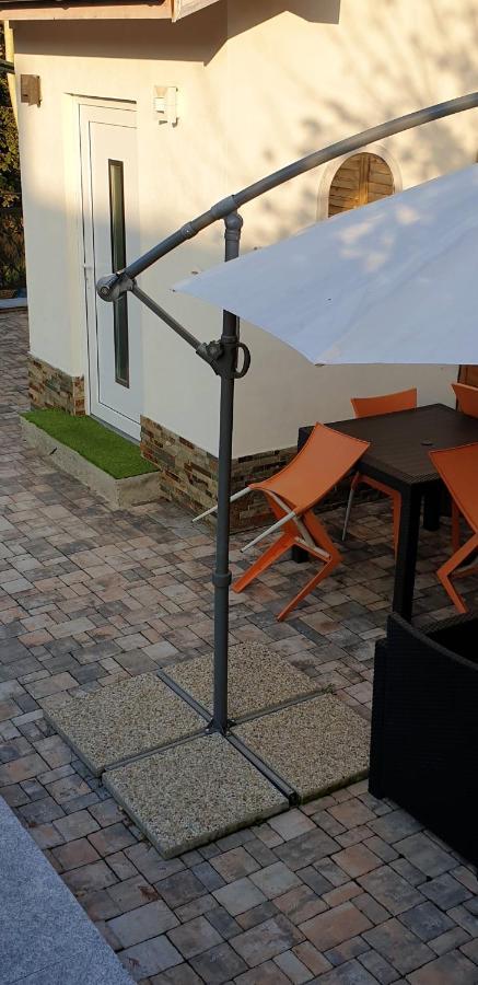 2 Bedrooms House With Enclosed Garden And Wifi At Slezska Ostrava Dış mekan fotoğraf